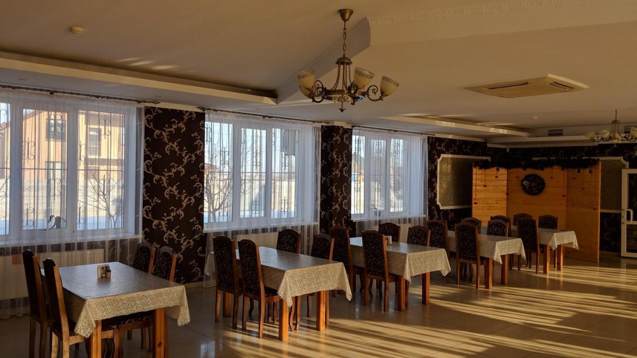 Karavan Bila Krynytsya (Rivne) Exterior photo